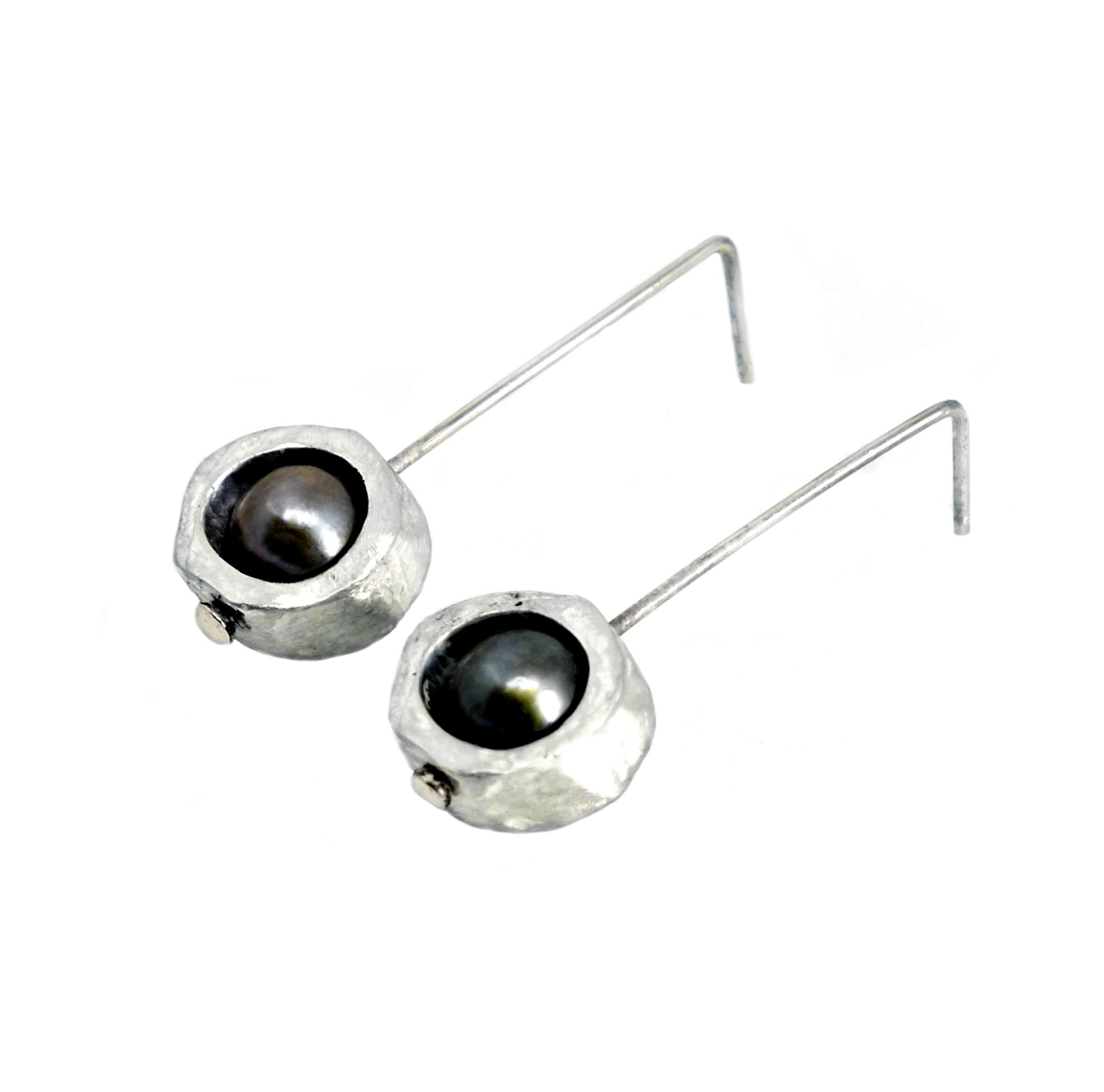 Rolling Pearls - €215 
Free Shipping

In stock ready for shipment

Details

Pearls
925 Sterling Silver
High Polished Finish
Nickel-free
Handmade


